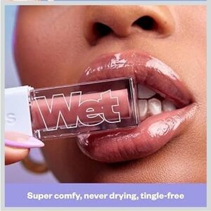 Kosas Wet Hydrating Plumping Lip Gloss in Unbuttoned NEW